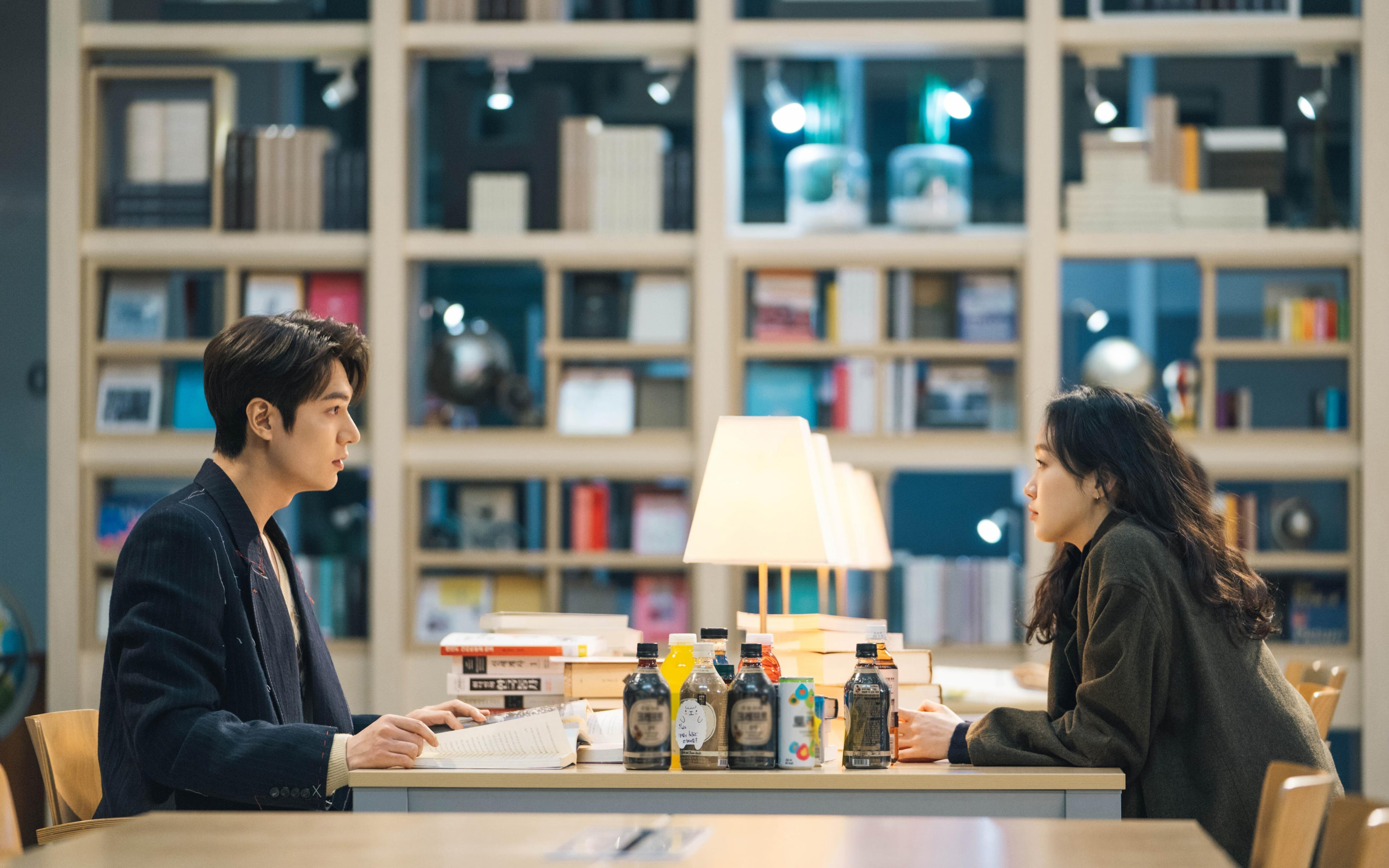 JIUYOU GAMING-混合泳赛事摩纳哥团队配合默契，摩纳哥泳池